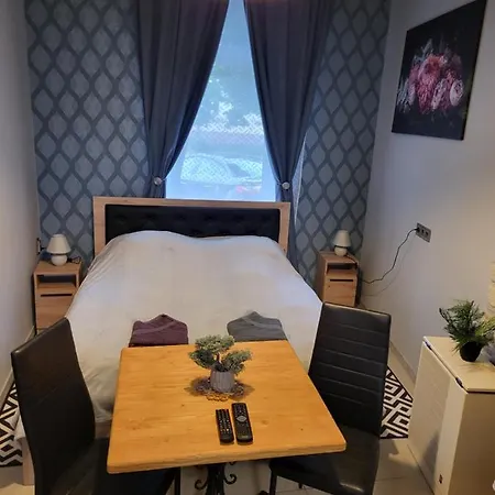 Privat Szallashelyek בית הארחה באיה