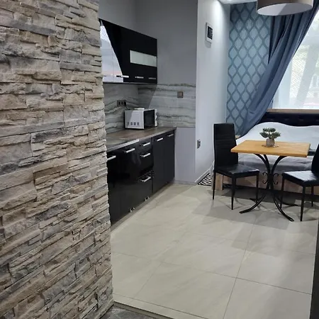 Privat Szallashelyek בית הארחה